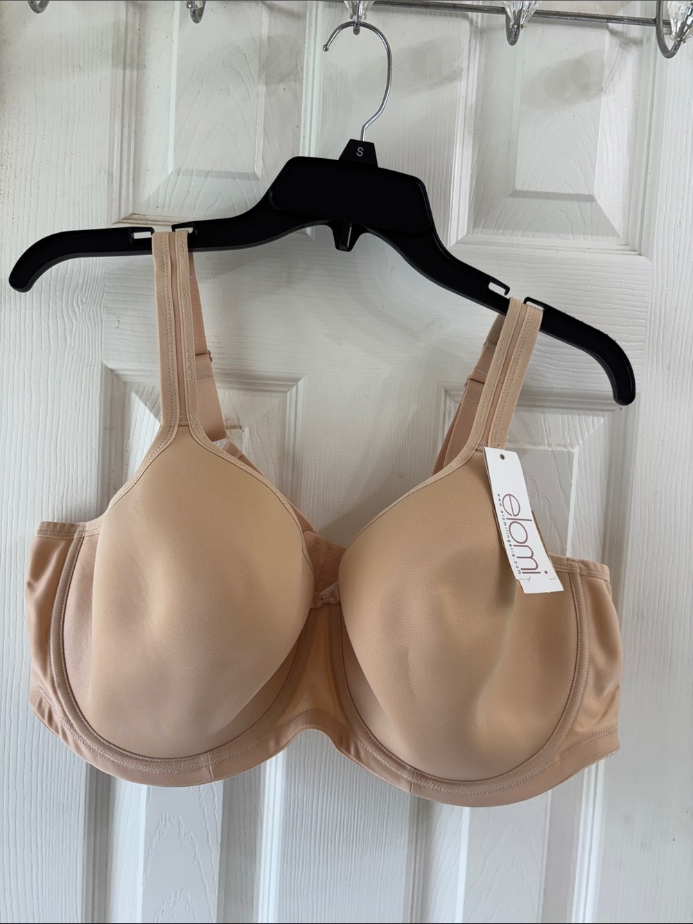 Elomi Nude Smoothing Seamless Molded Bra